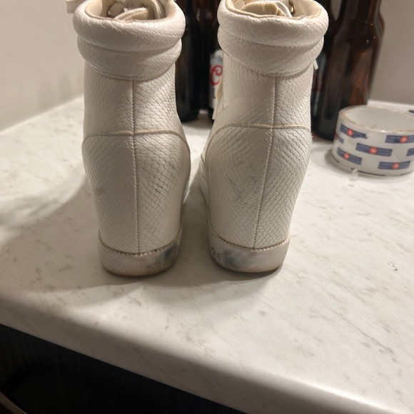 Sneaker boot/ heels - Picture 4 of 4